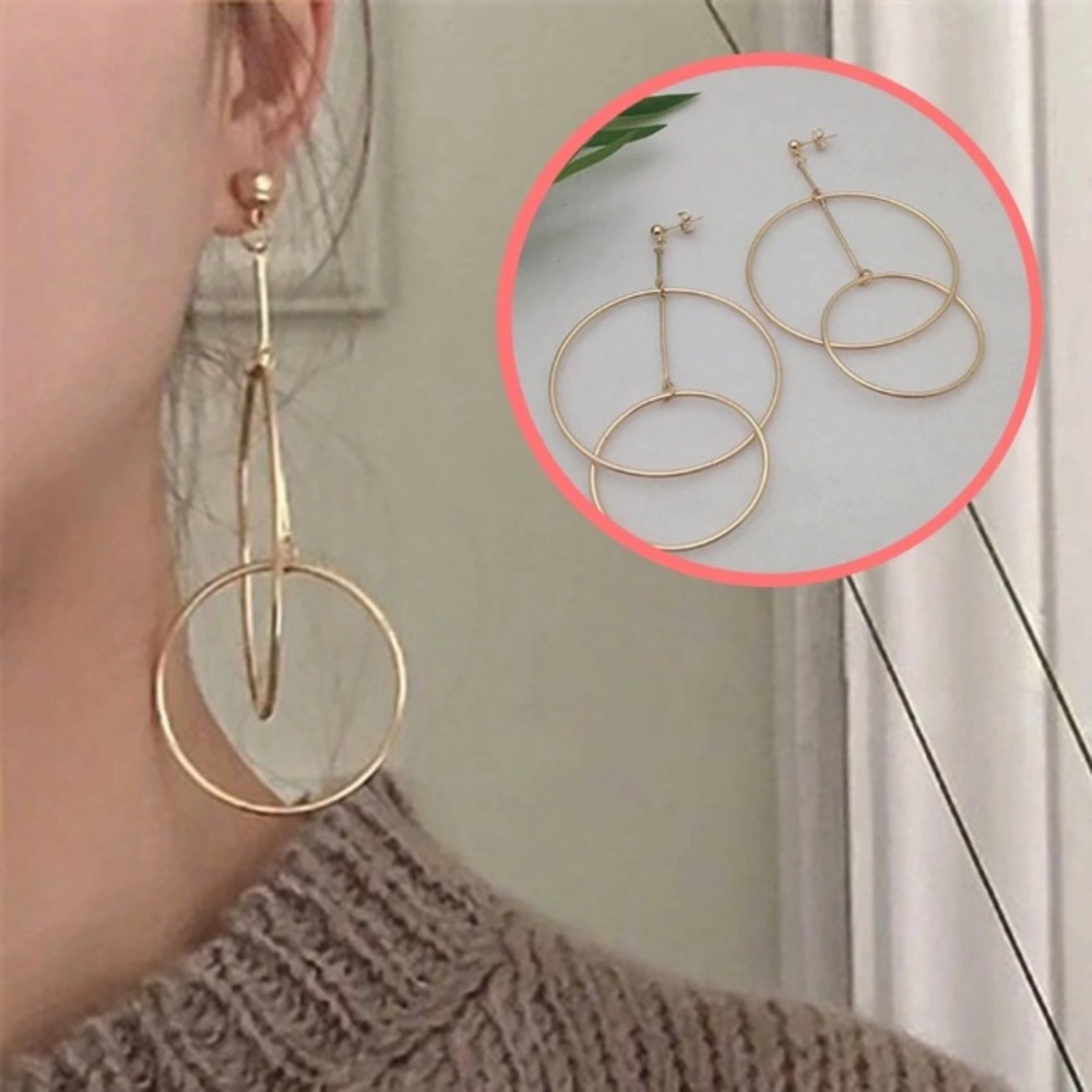 NEW!๐๐MODERN MINIMALIST CIRCLE HOOPS!๐๐GOLDEN! - Picture 7 of 8